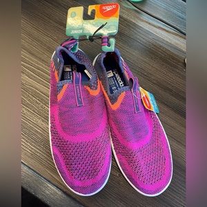 Speedo surf strider shoes